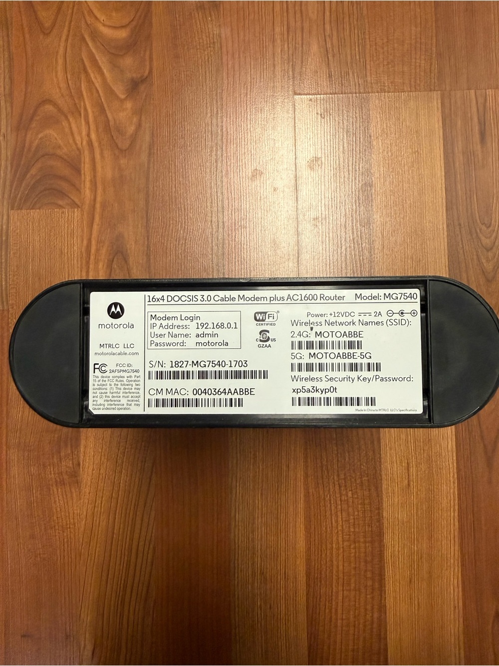 Motorola Gray Modem Router with Front LED Panel - Picture 2 of 7